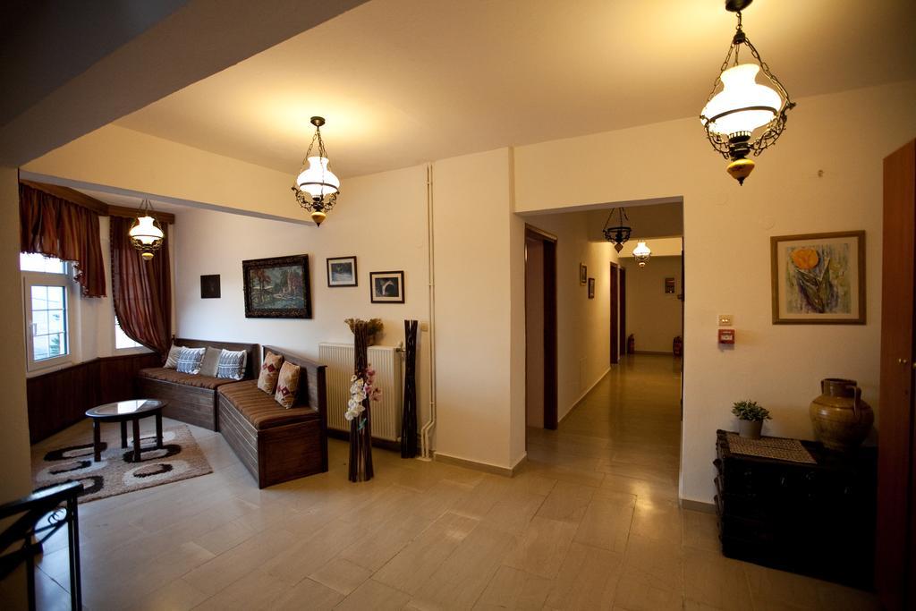 Hotel Χenonas Ziakos Amárantos Exterior foto