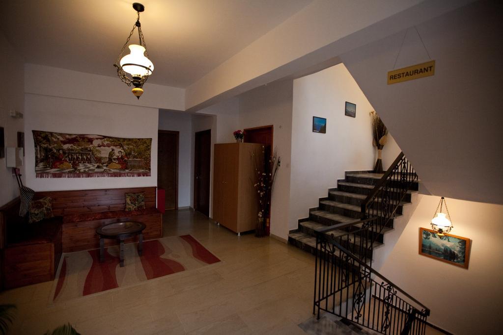 Hotel Χenonas Ziakos Amárantos Exterior foto